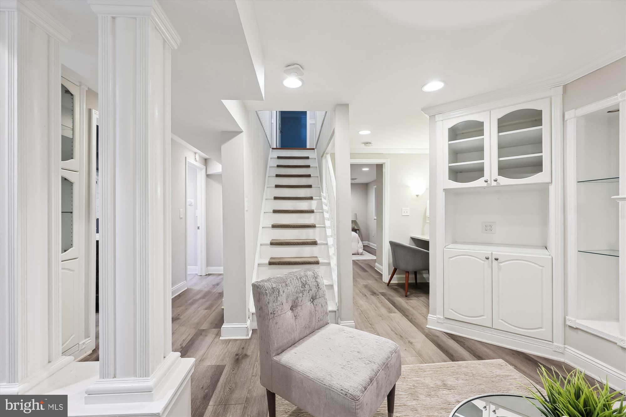 SUNNYSIDE - Residential