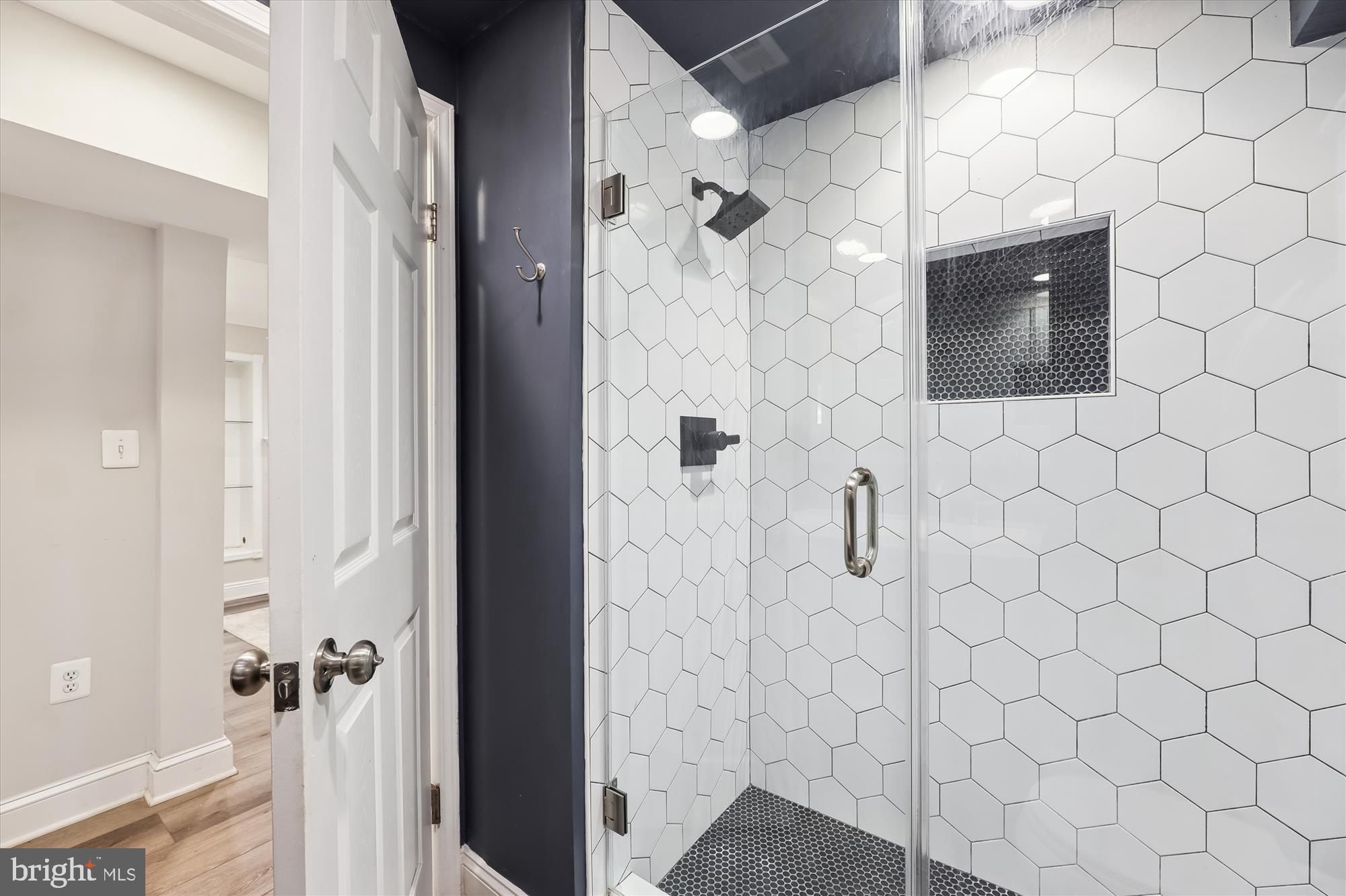 SUNNYSIDE - Residential