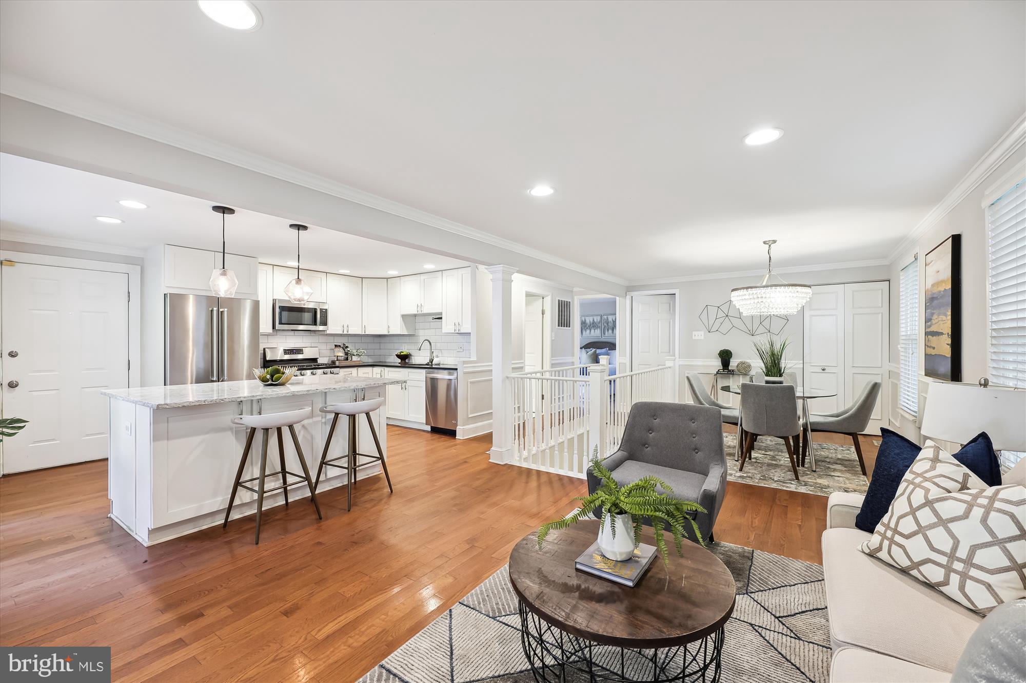 SUNNYSIDE - Residential