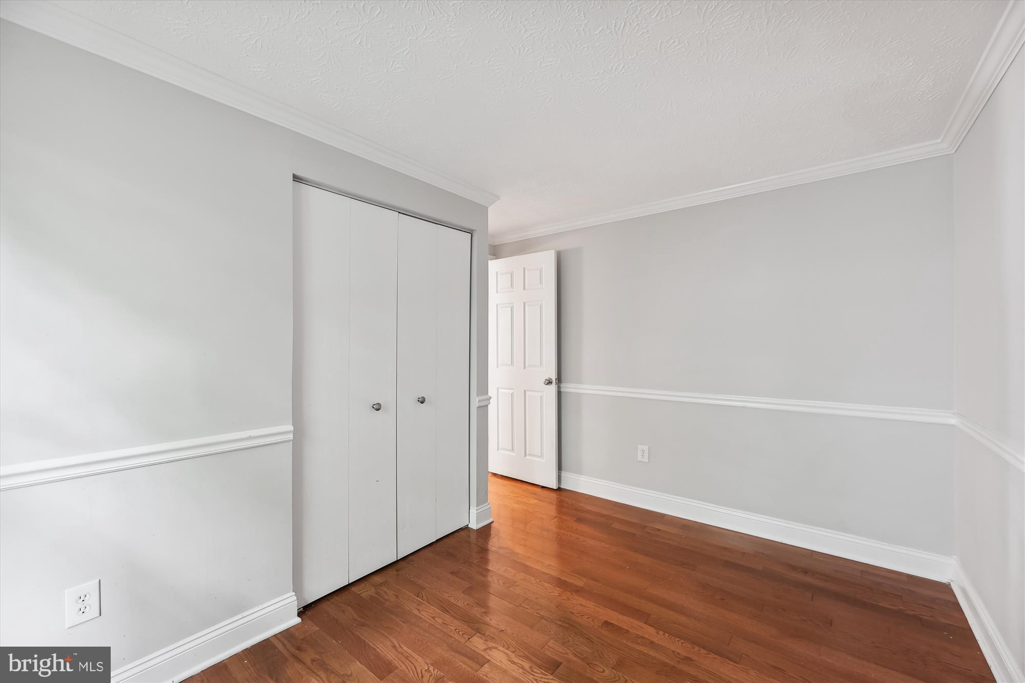 SUNNYSIDE - Residential