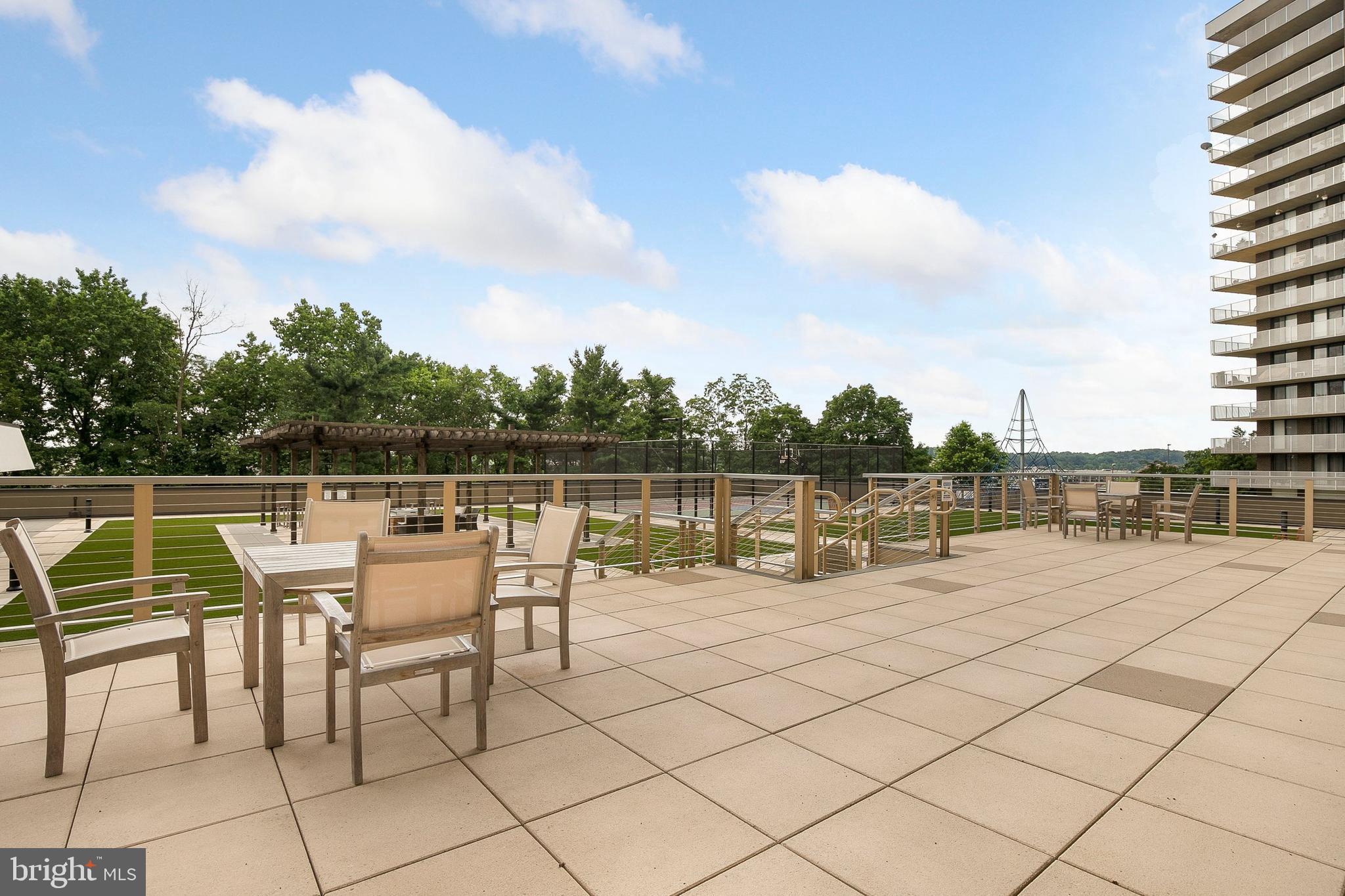 TEMPLETON OF ALEXANDRIA - Residential