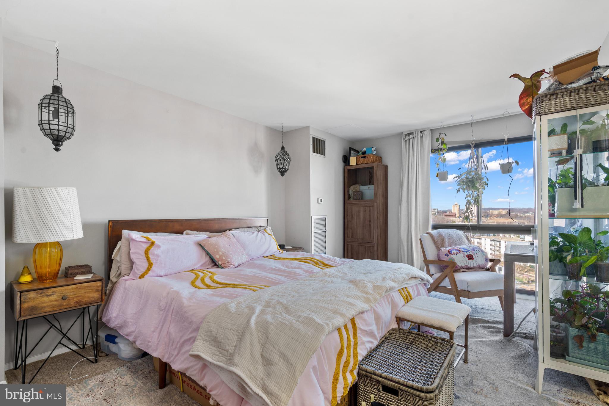 TEMPLETON OF ALEXANDRIA - Residential