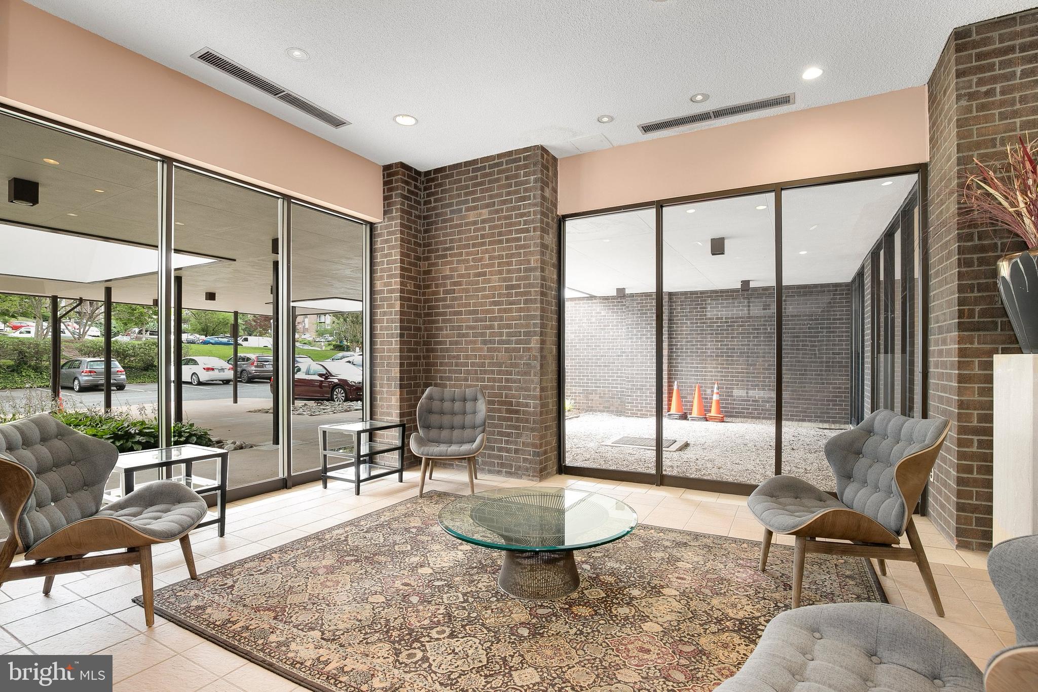 TEMPLETON OF ALEXANDRIA - Residential