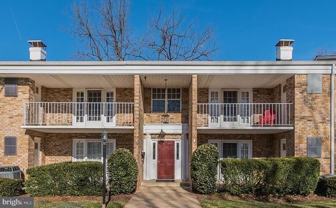 1138 S WASHINGTON STREET 204 FALLS CHURCH VA 22046