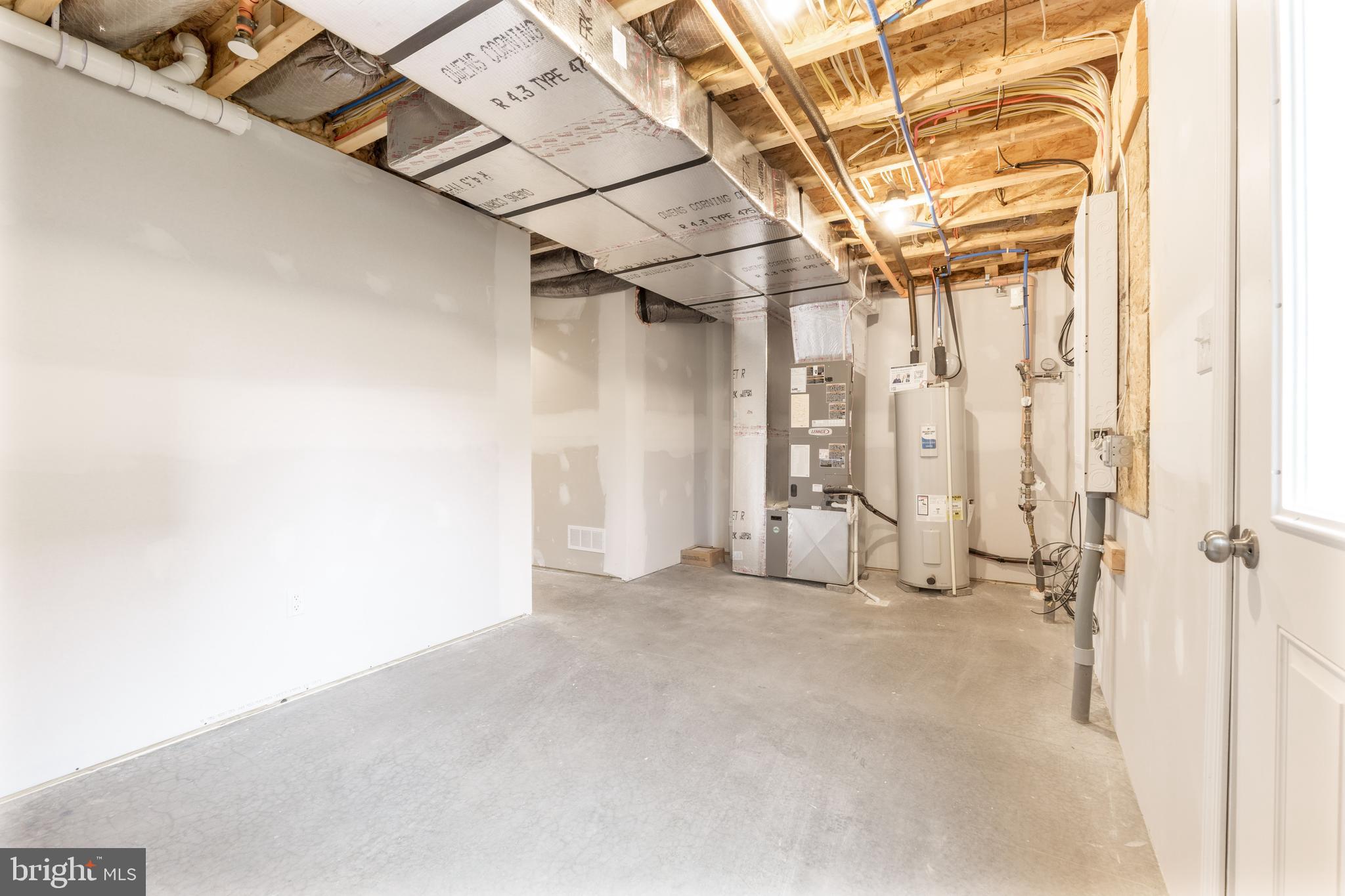 GRAYS POINTE - Residential