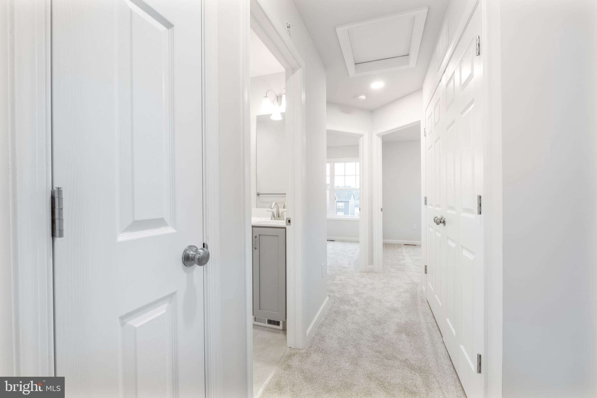 GRAYS POINTE - Residential