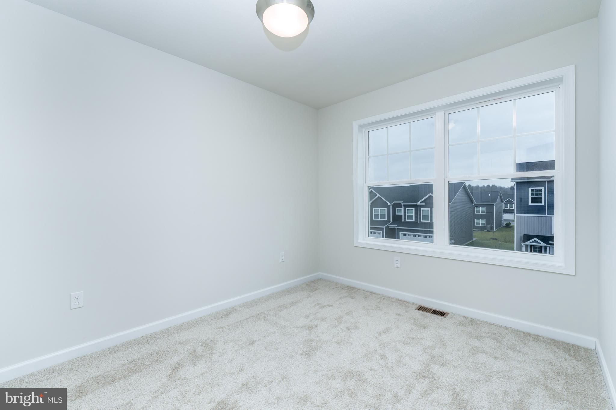 GRAYS POINTE - Residential