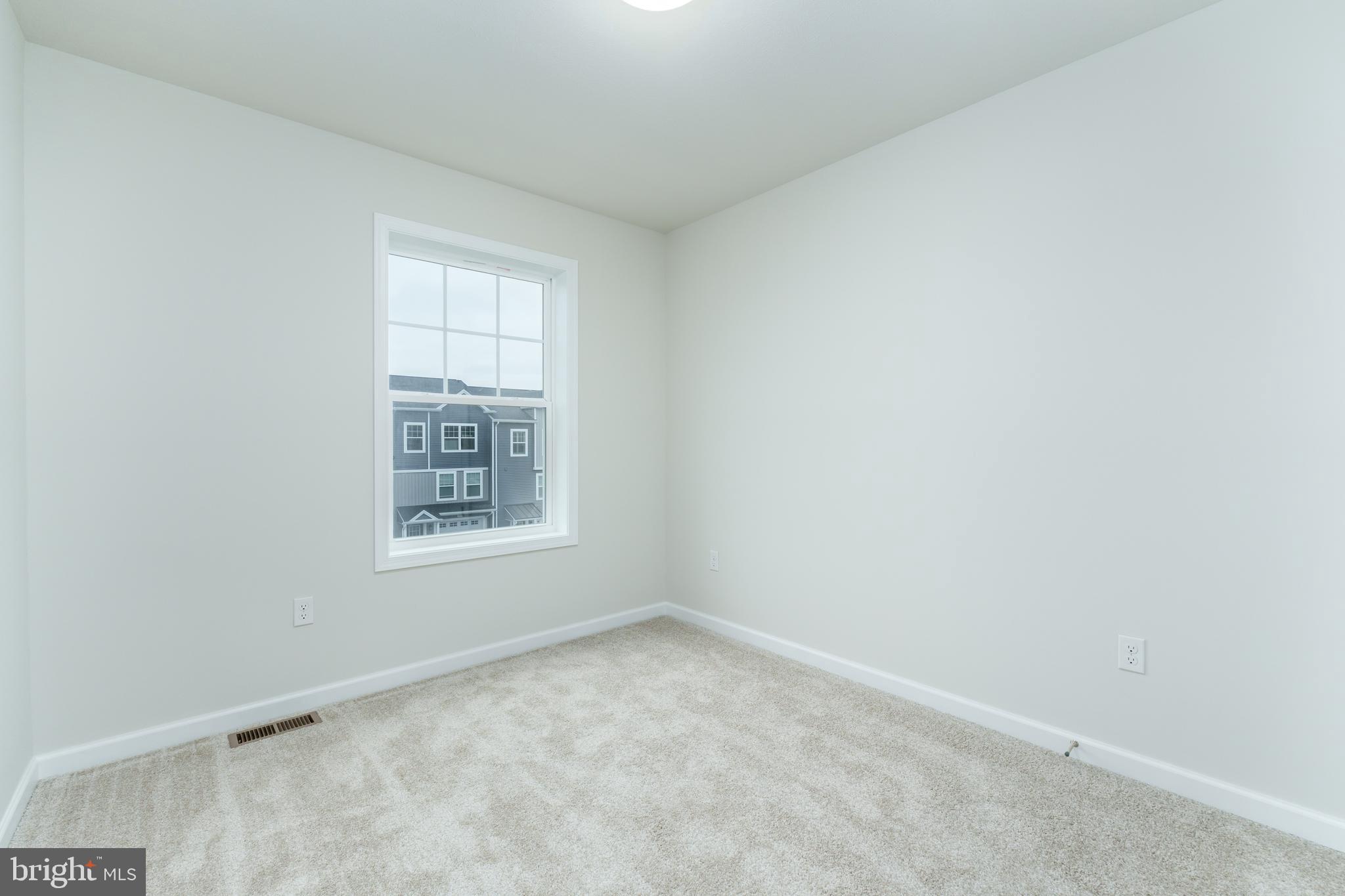 GRAYS POINTE - Residential