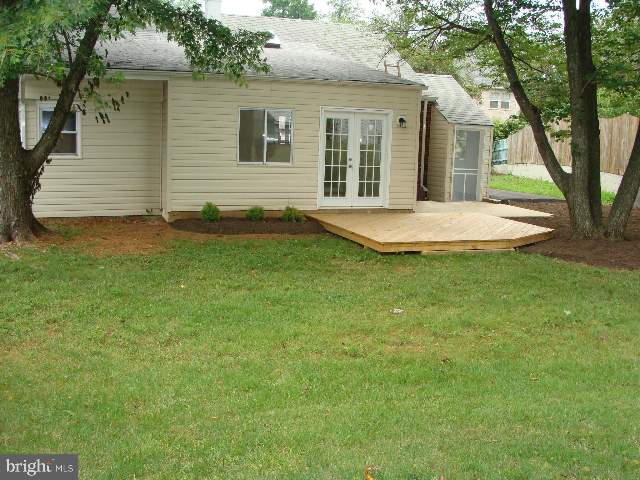 PIMMIT HILLS - Residential Lease