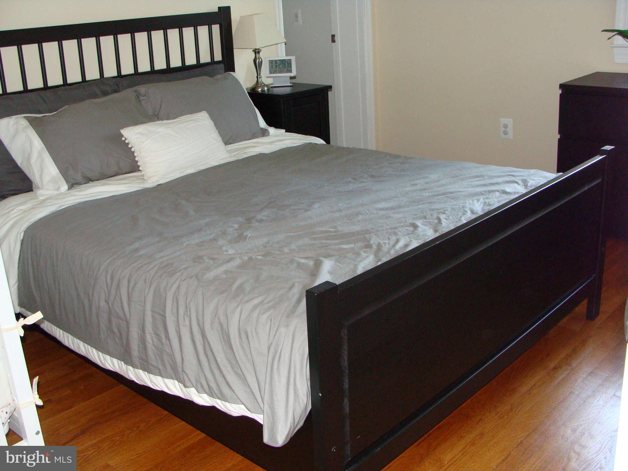 PIMMIT HILLS - Residential Lease