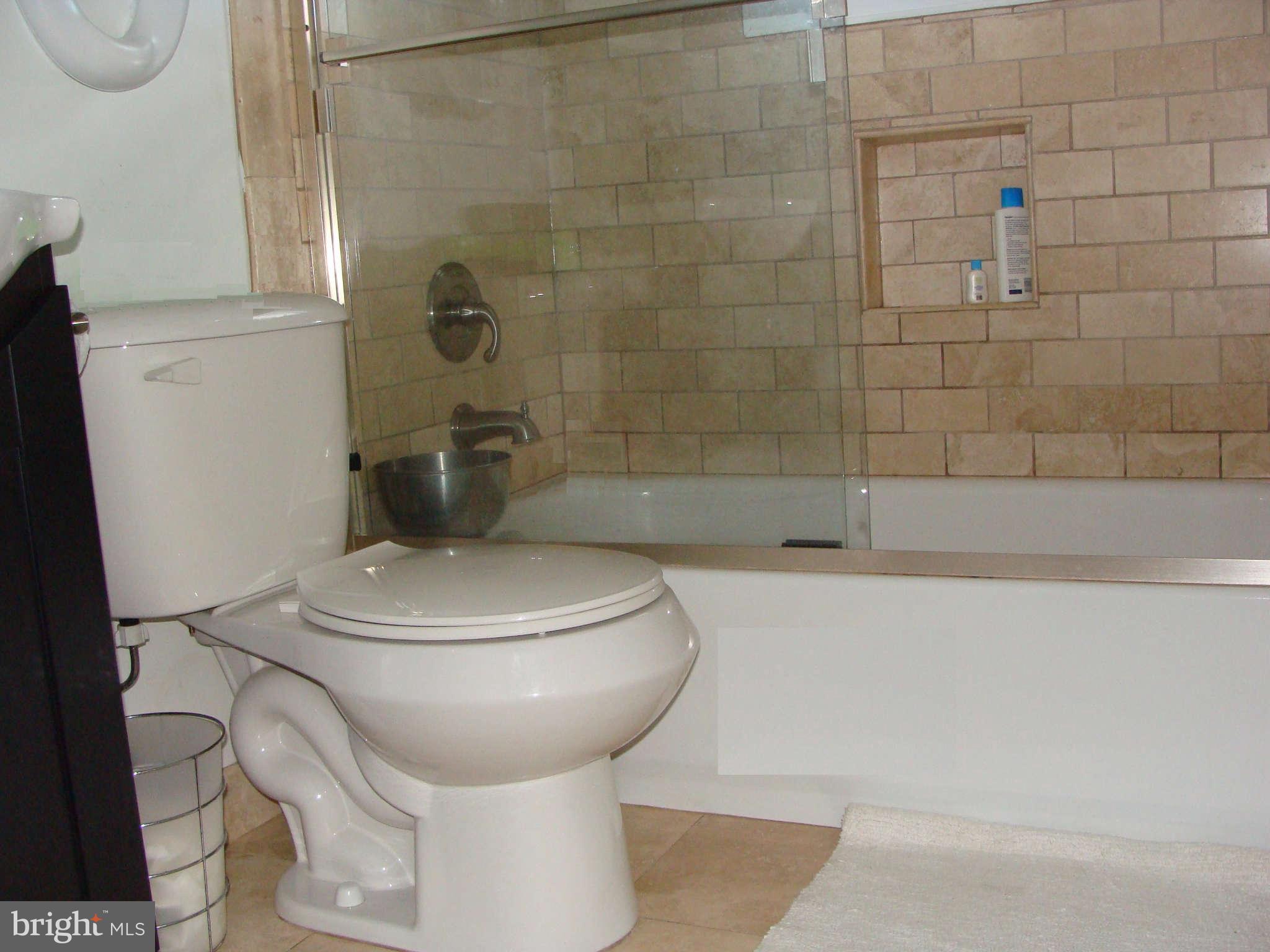 PIMMIT HILLS - Residential Lease