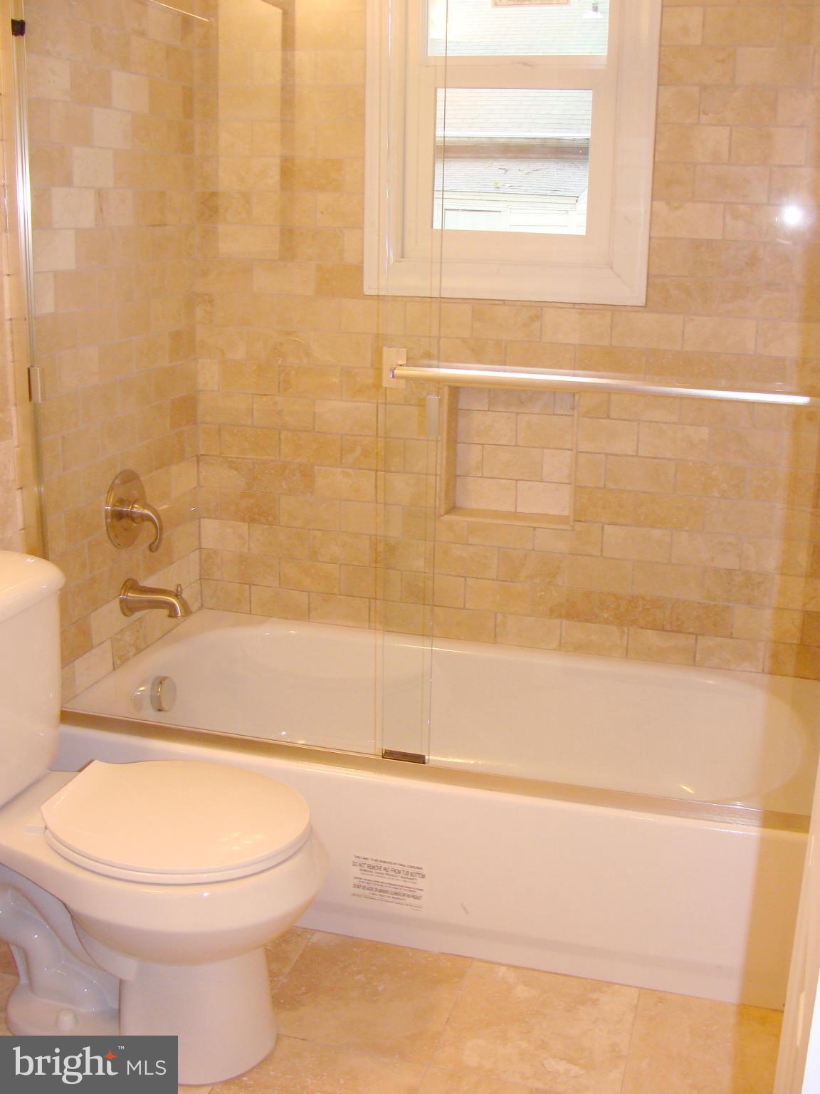 PIMMIT HILLS - Residential Lease