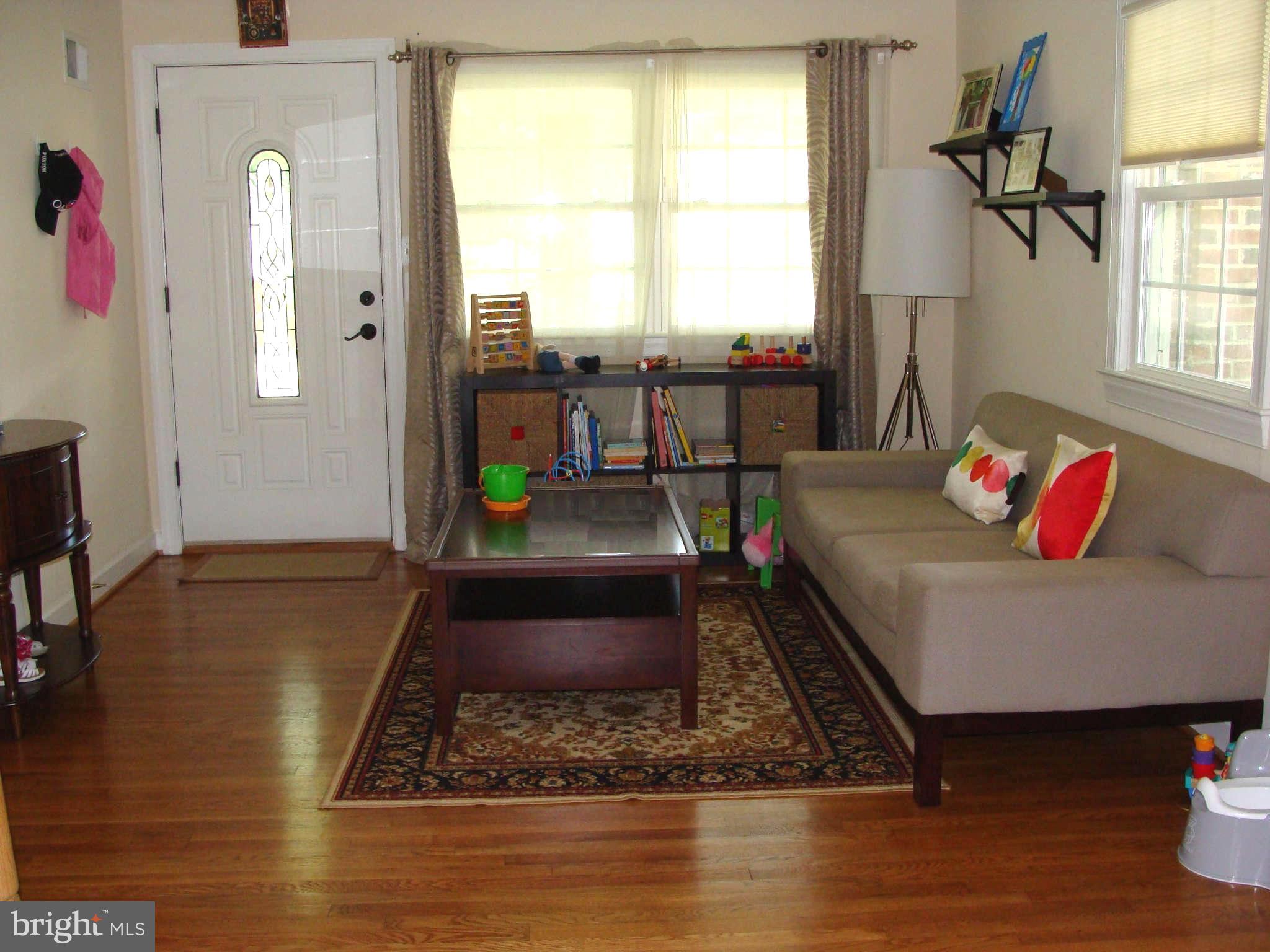 PIMMIT HILLS - Residential Lease