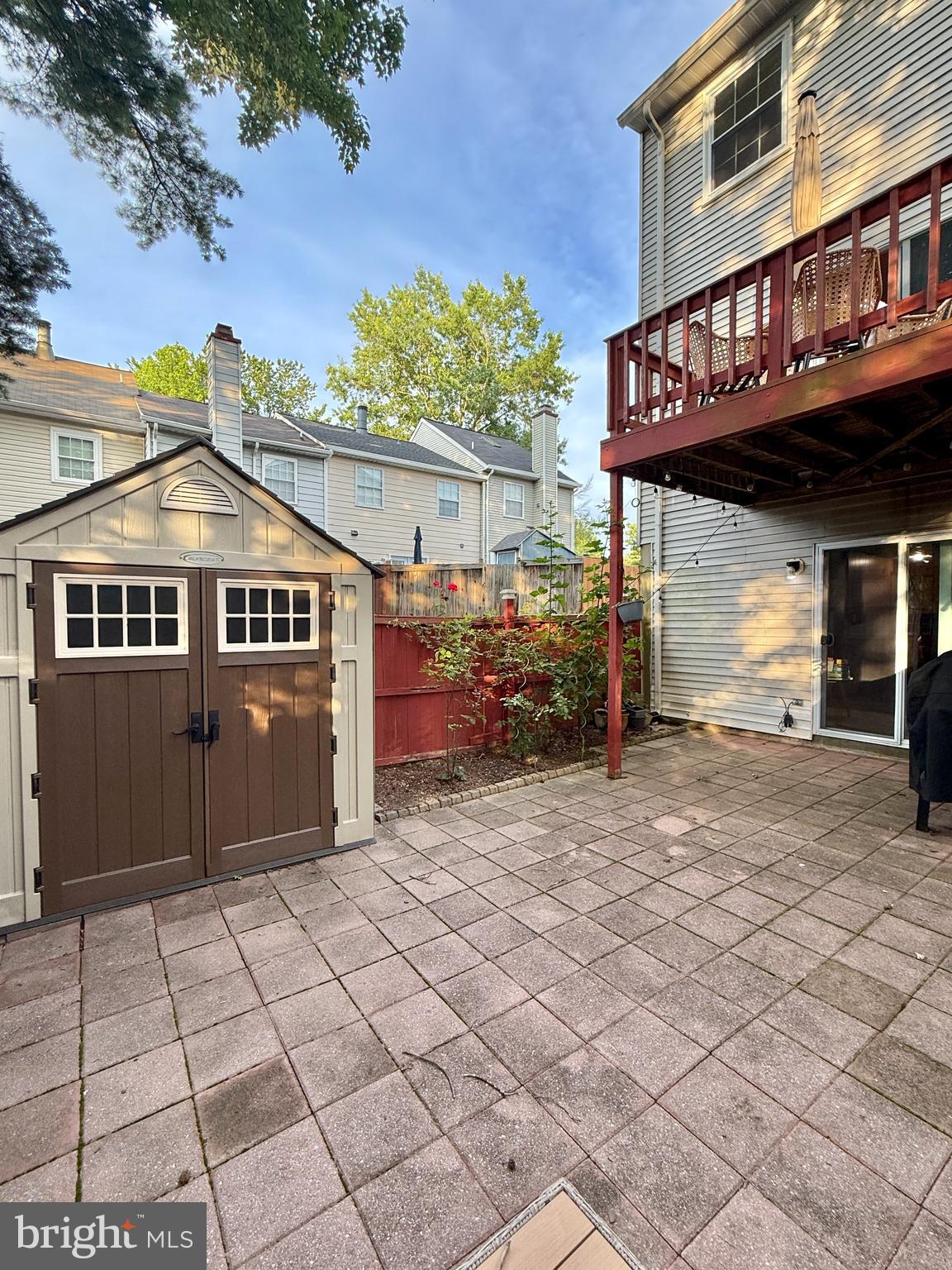 WOODLAWN MEWS - Residential Lease