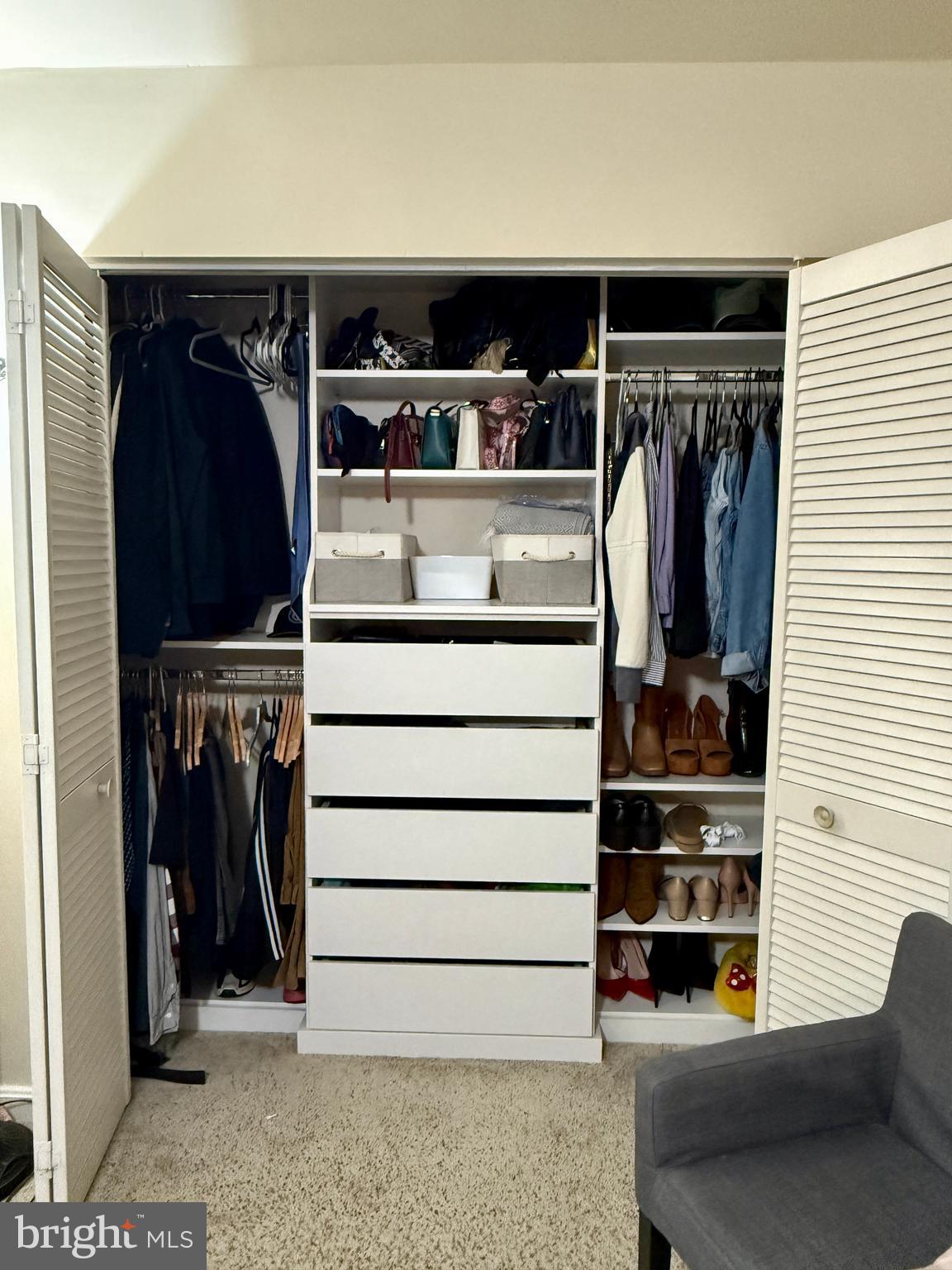 WOODLAWN MEWS - Residential Lease