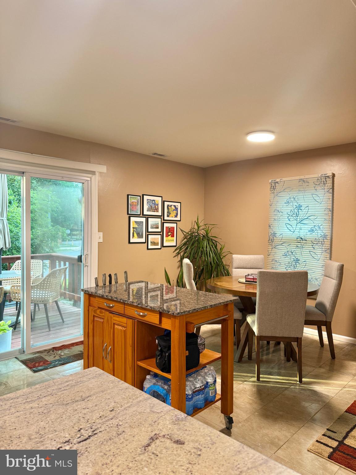 WOODLAWN MEWS - Residential Lease