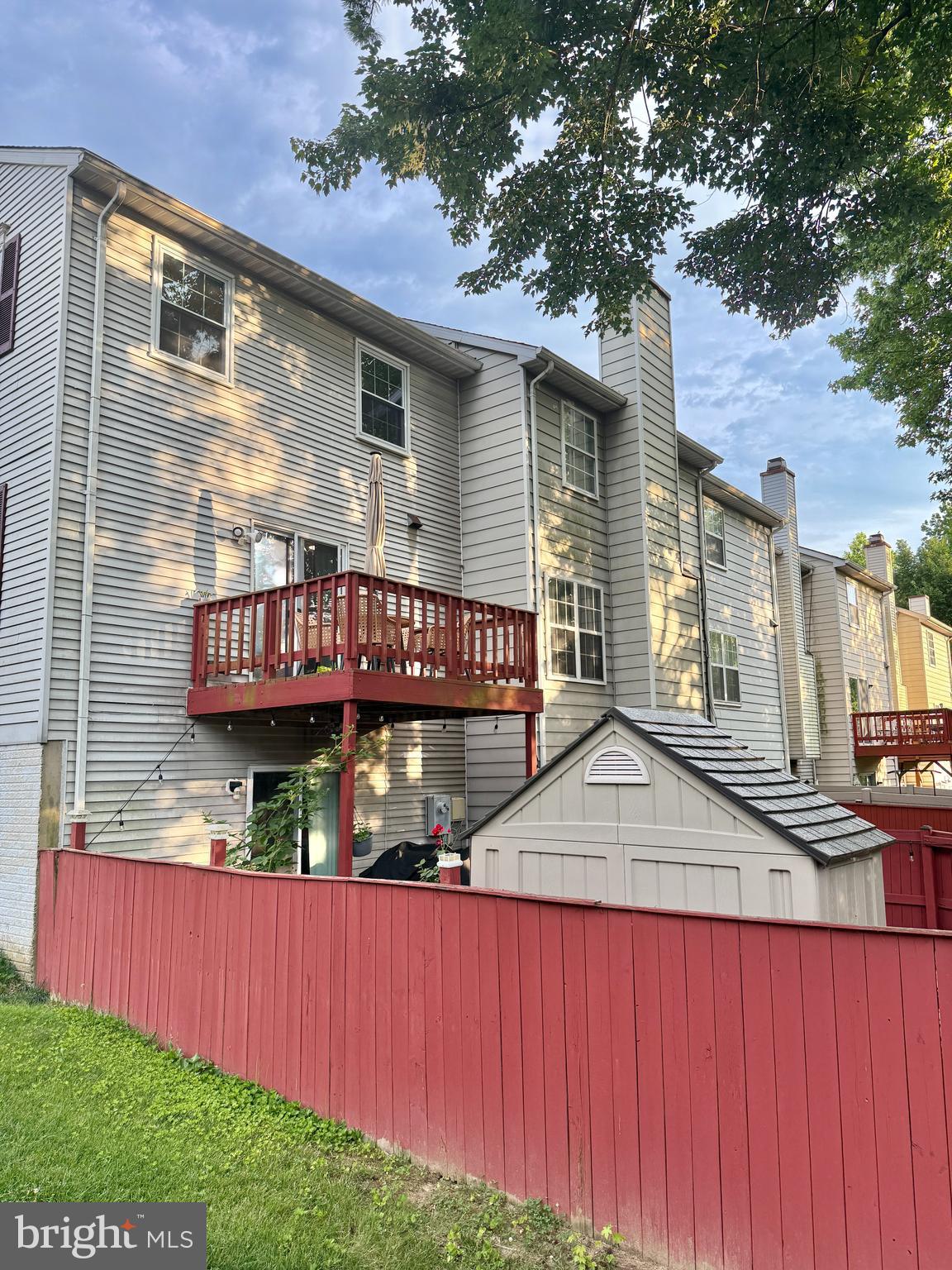 WOODLAWN MEWS - Residential Lease