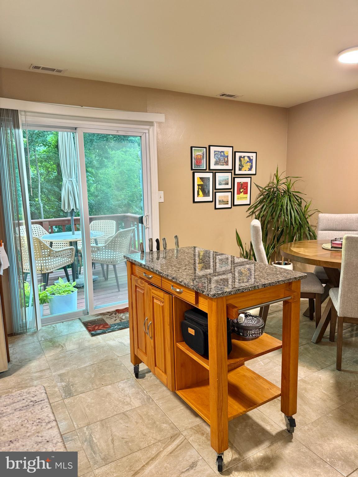 WOODLAWN MEWS - Residential Lease