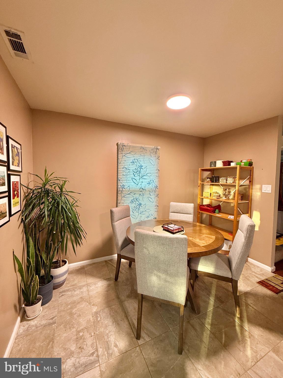 WOODLAWN MEWS - Residential Lease