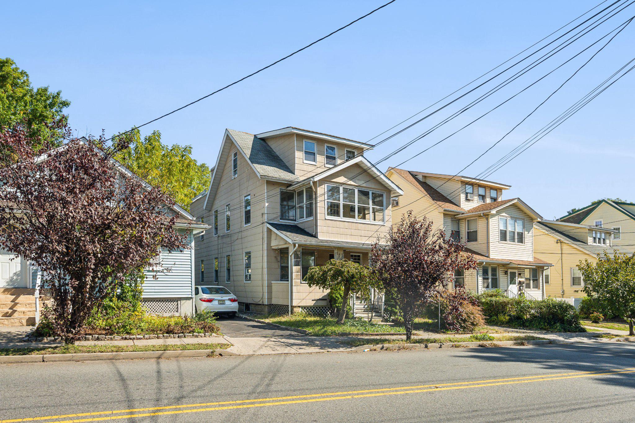 374 BOYDEN AVENUE