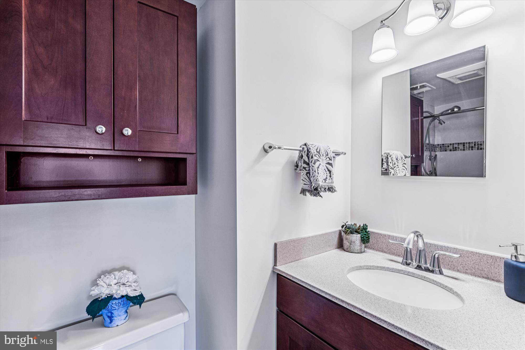 LYNNBROOK - Residential