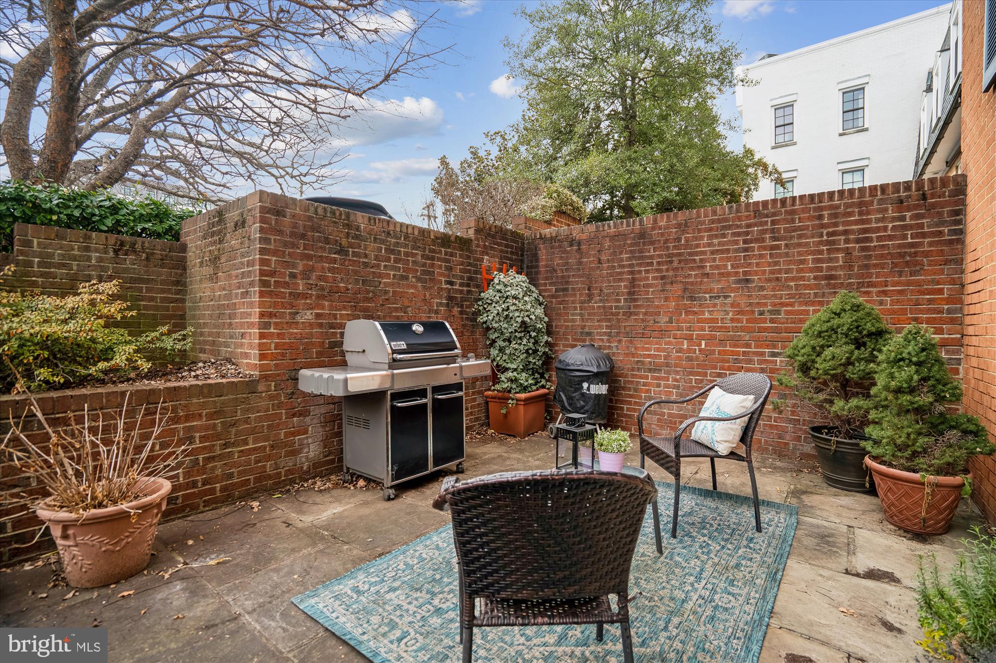 LYNNBROOK - Residential