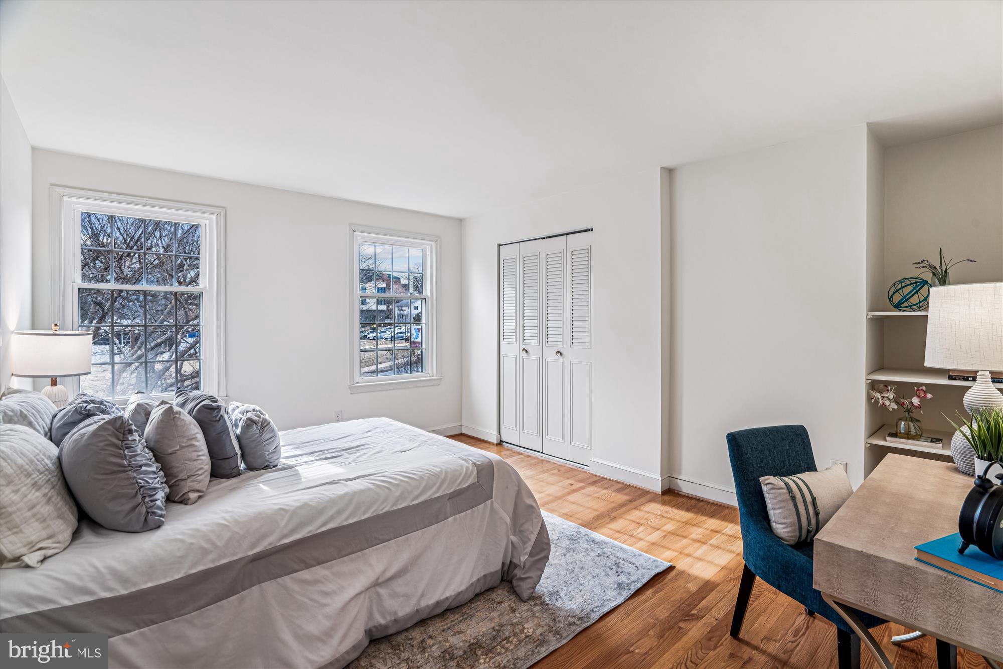 LYNNBROOK - Residential