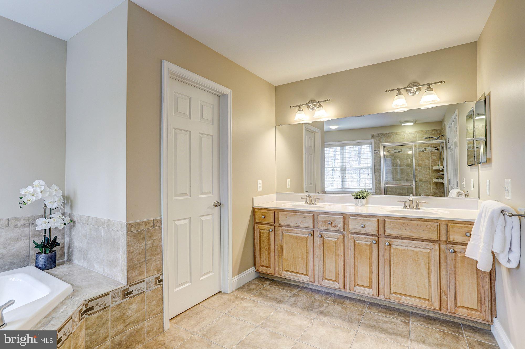 AUTUMN VIEW - Residential