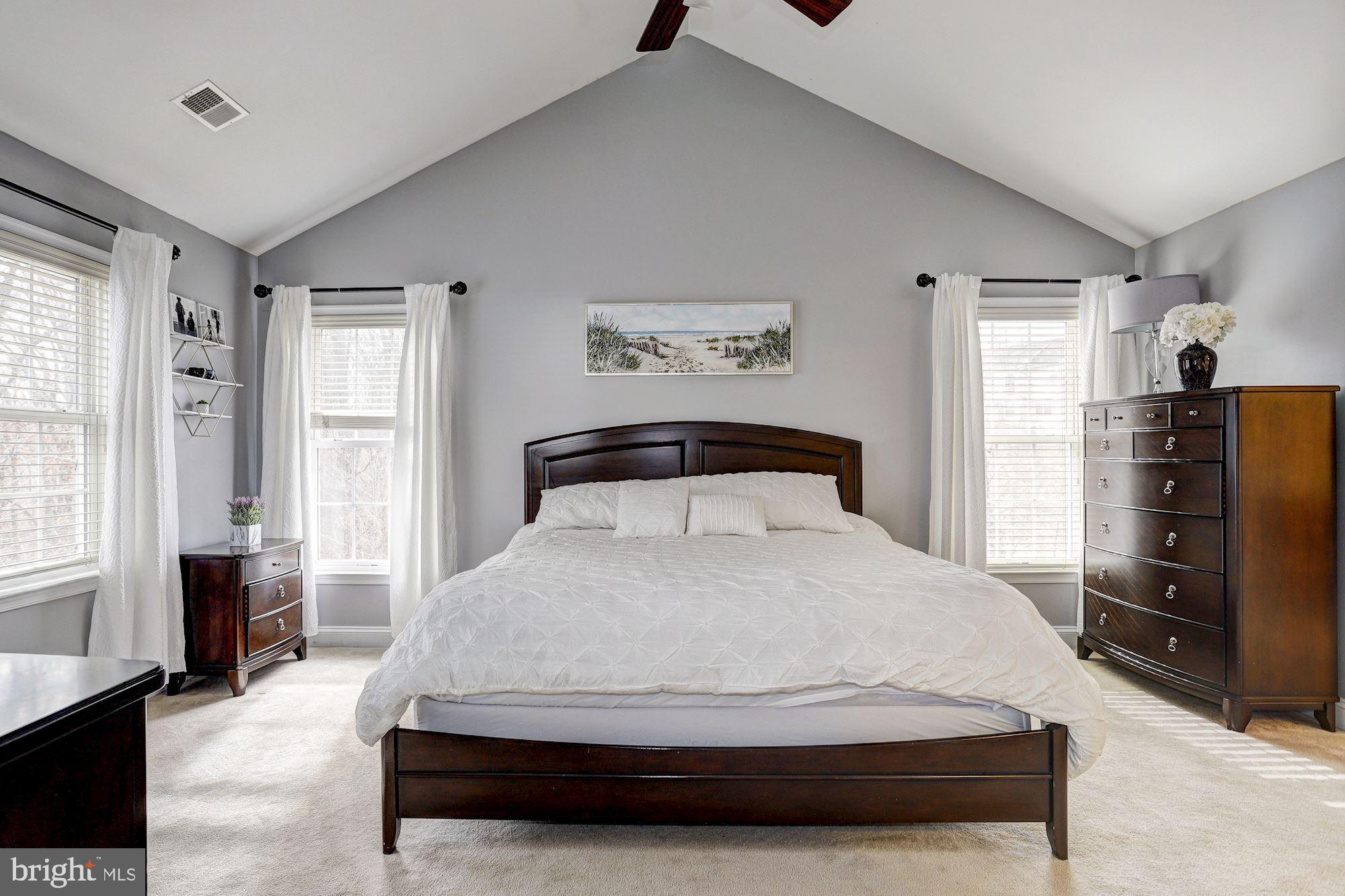 AUTUMN VIEW - Residential