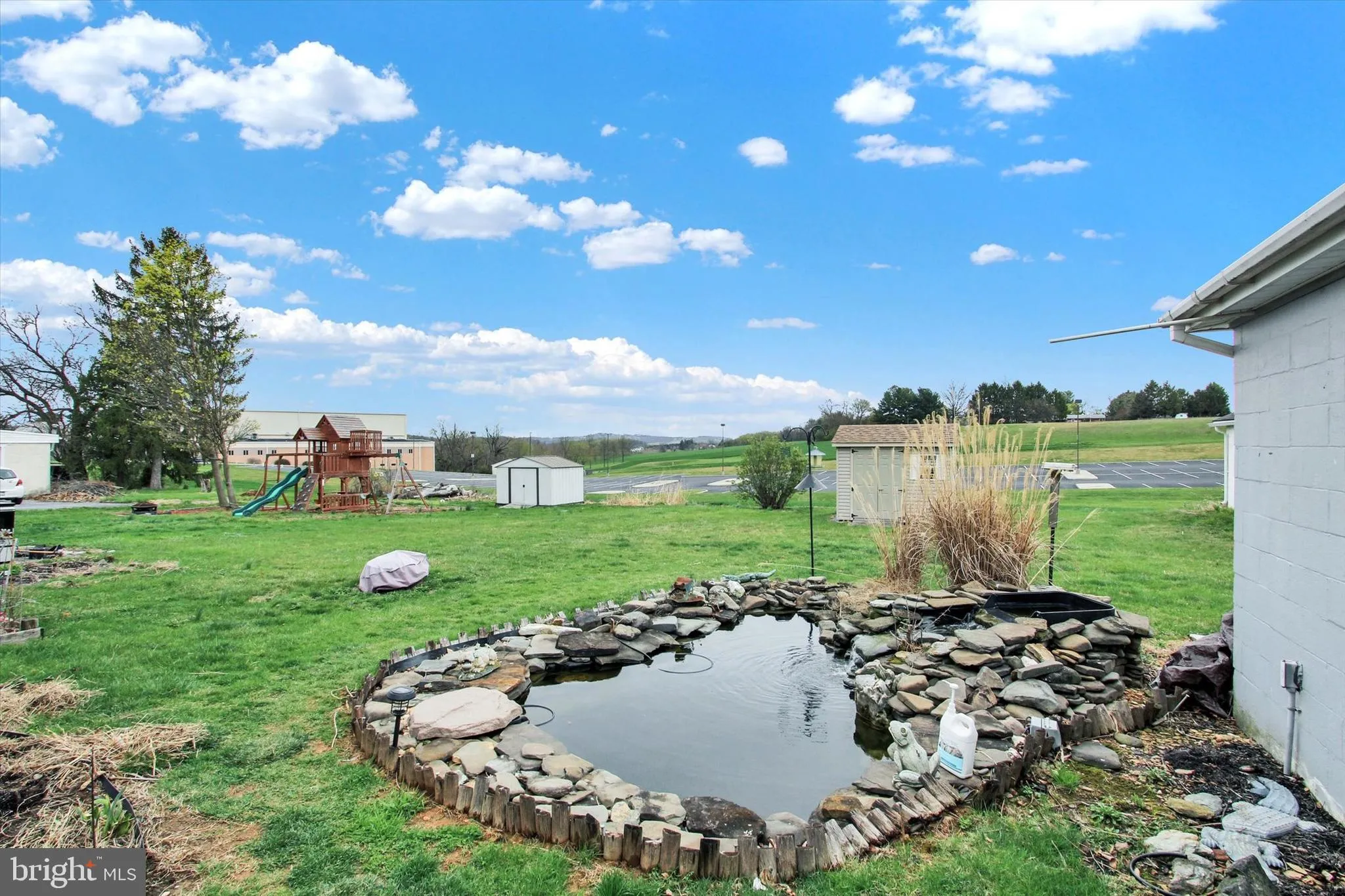 York, Pennsylvania 17408, United States, 2 Bedrooms Bedrooms, ,2 BathroomsBathrooms,Residential,Active,104050