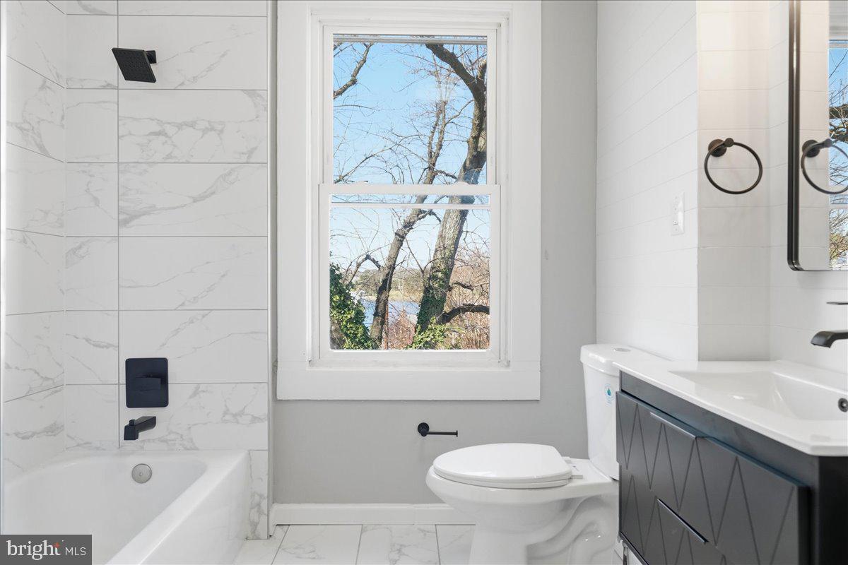 MAYFIELD - Residential