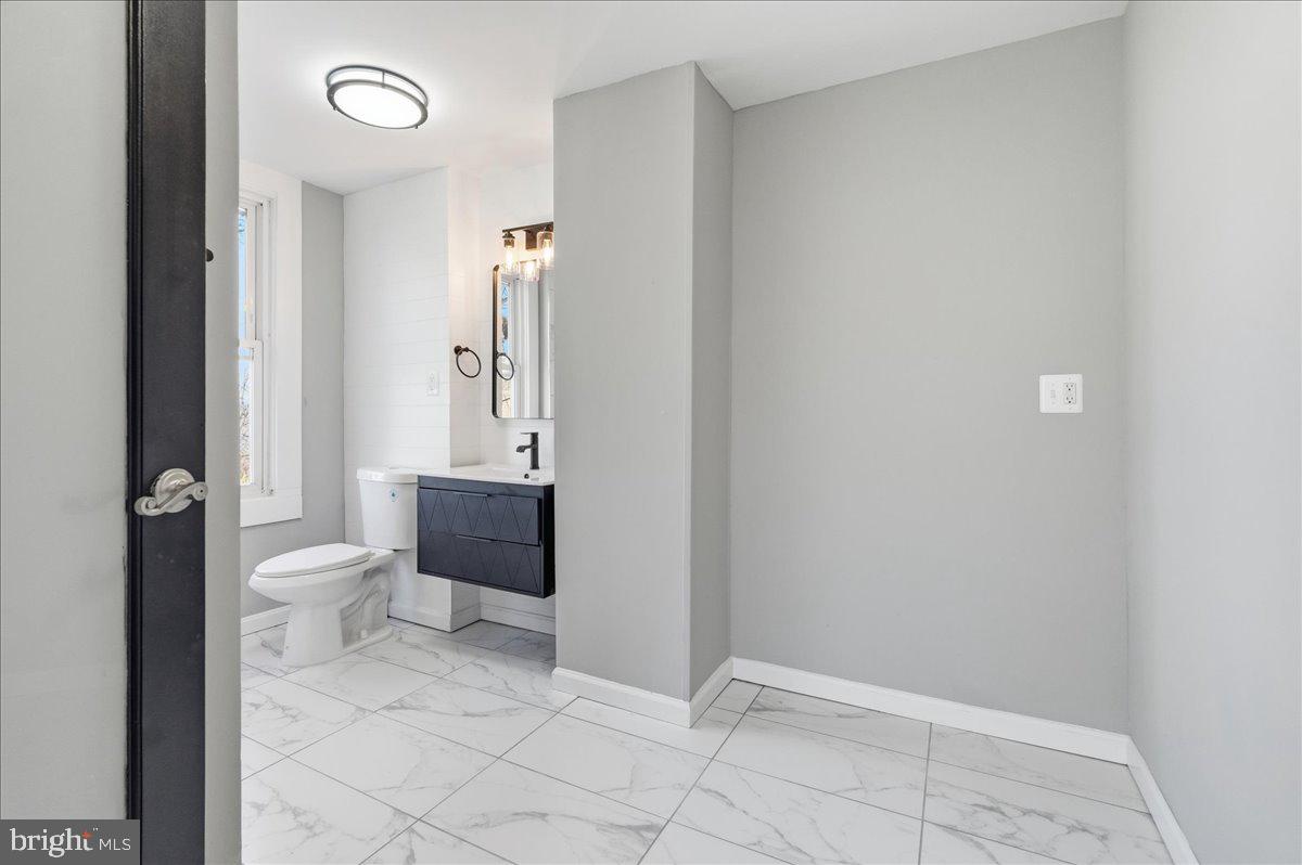 MAYFIELD - Residential