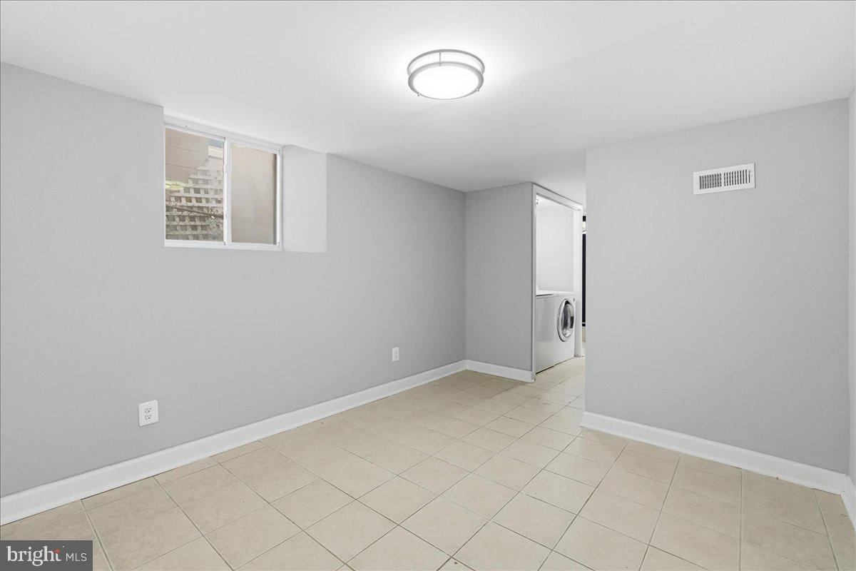 MAYFIELD - Residential