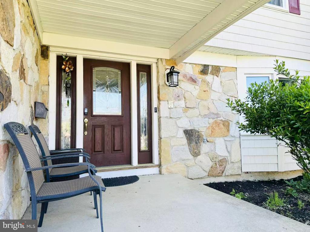 1913 BIRCHWOOD PARK DRIVE N