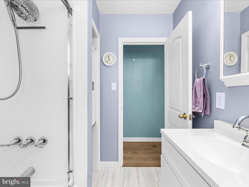 MEADOWVIEW - Residential