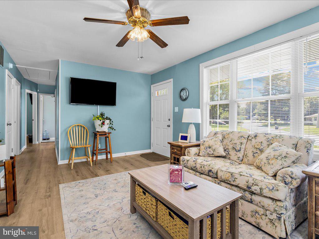 MEADOWVIEW - Residential