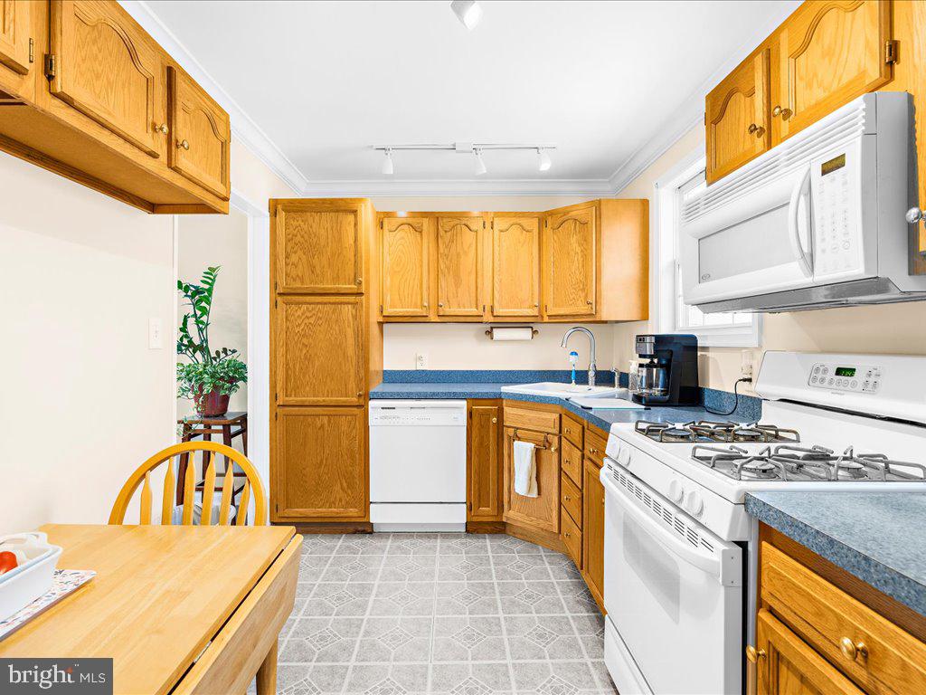 MEADOWVIEW - Residential