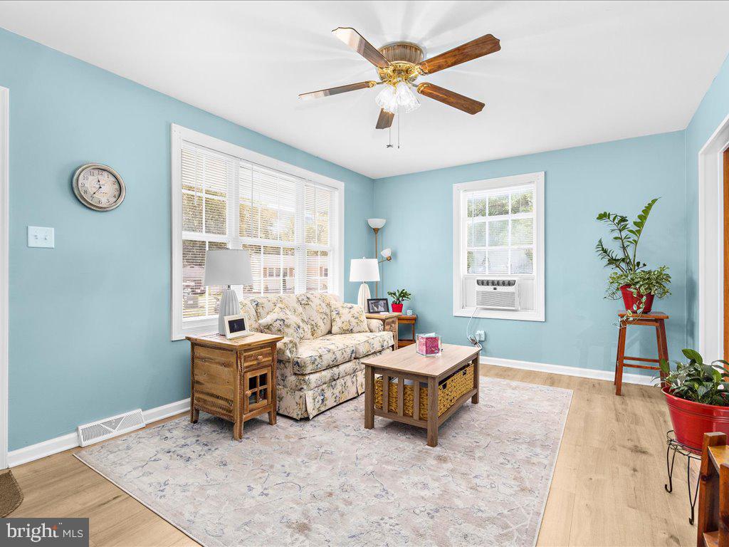 MEADOWVIEW - Residential