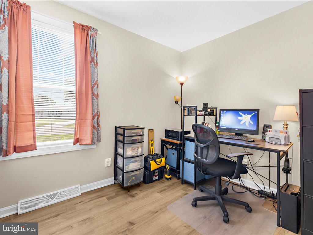 MEADOWVIEW - Residential