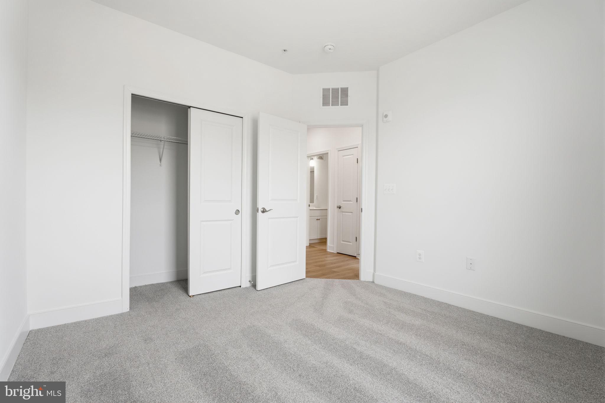 LOCKE LANDING - Residential