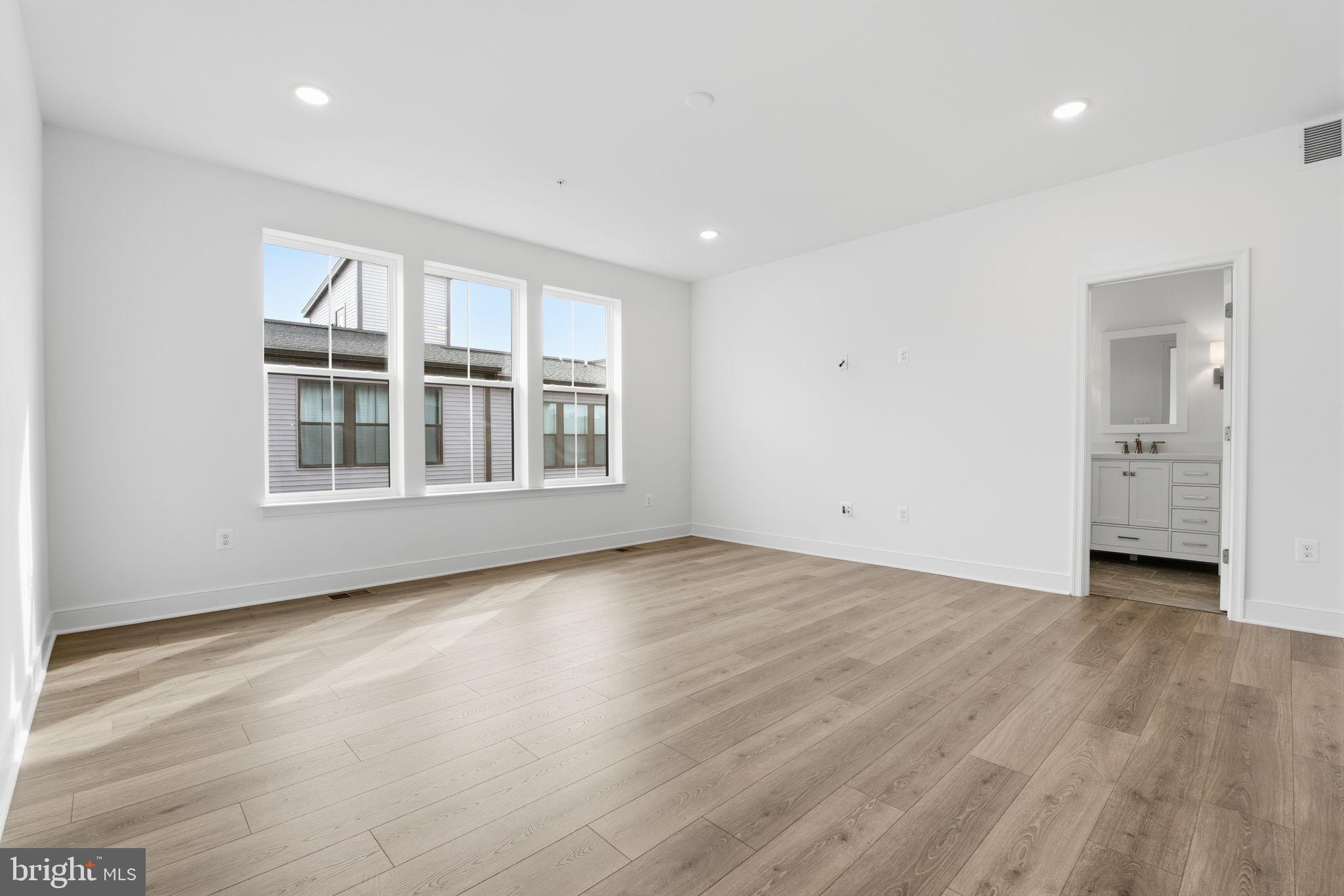 LOCKE LANDING - Residential