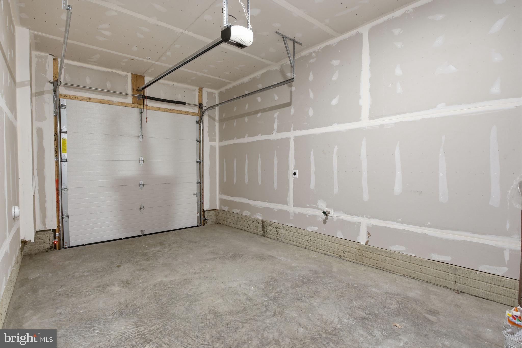 LOCKE LANDING - Residential