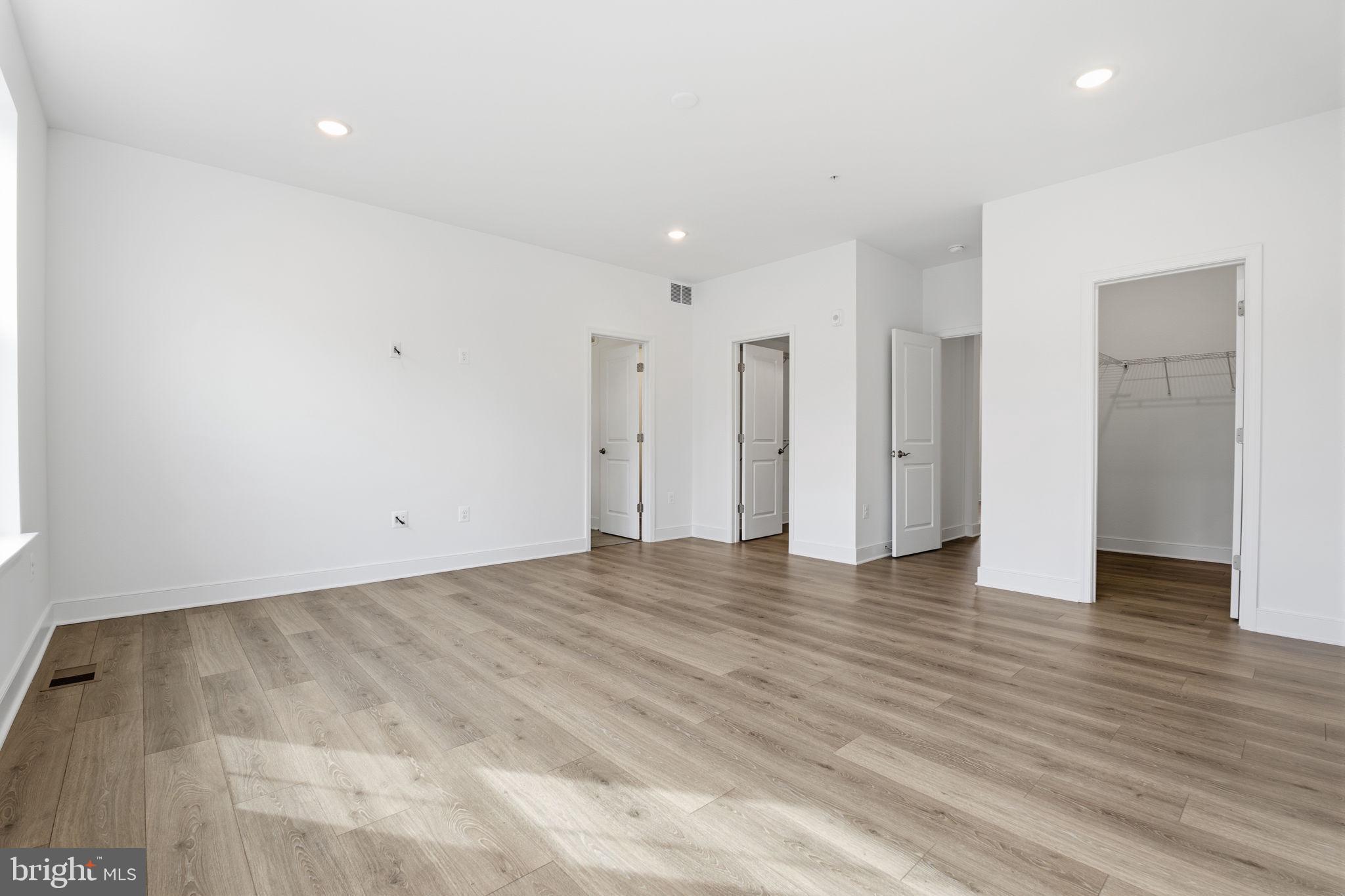 LOCKE LANDING - Residential