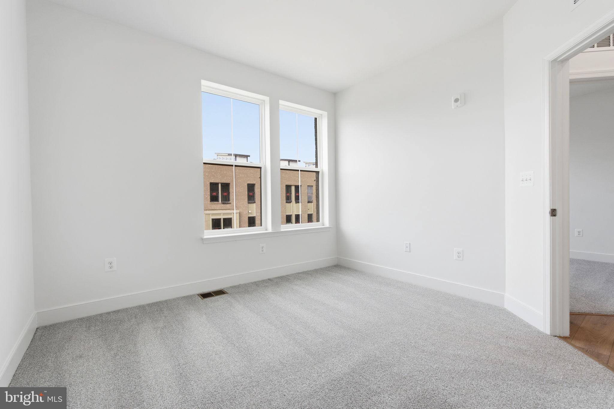 LOCKE LANDING - Residential