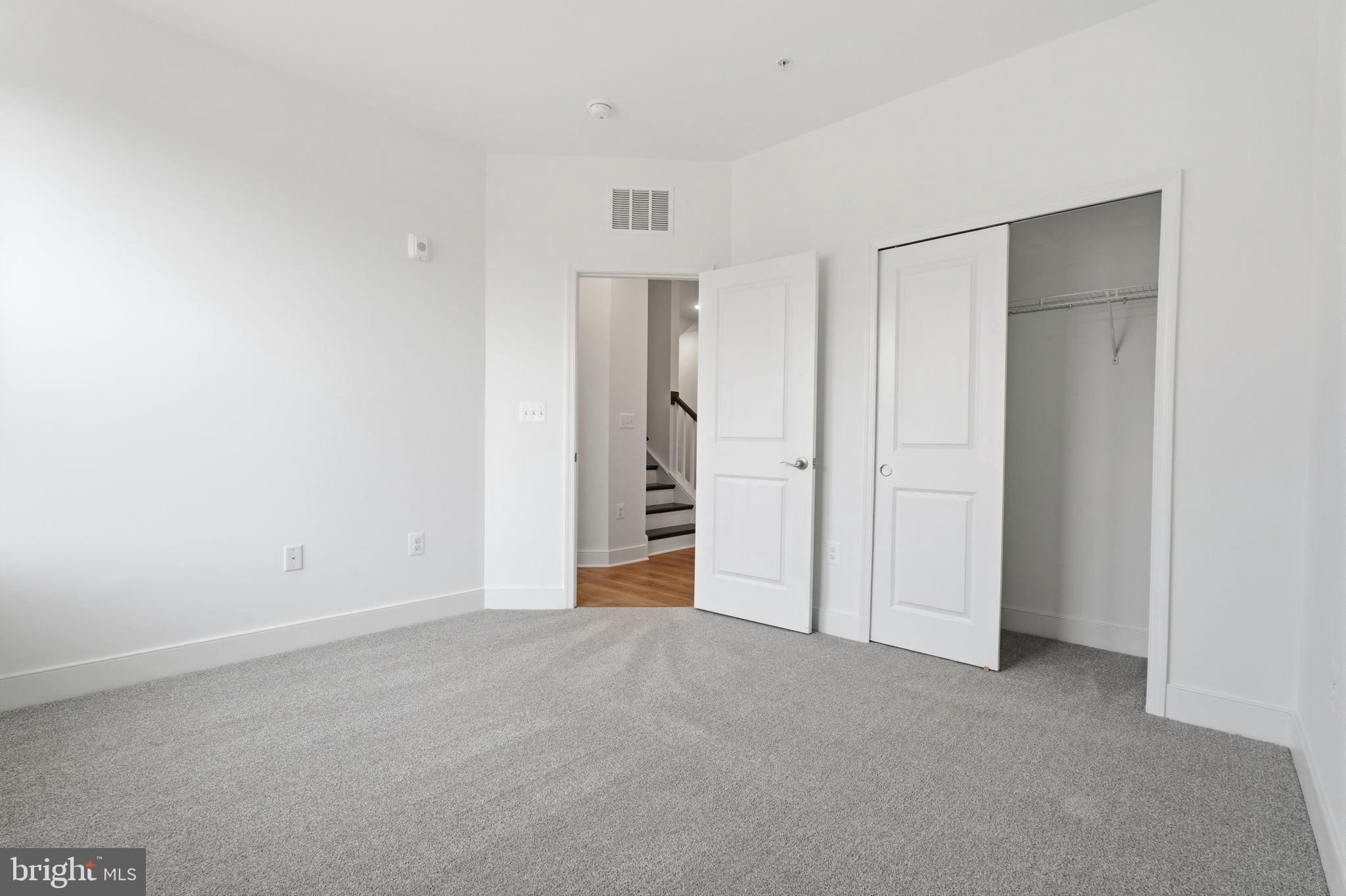 LOCKE LANDING - Residential