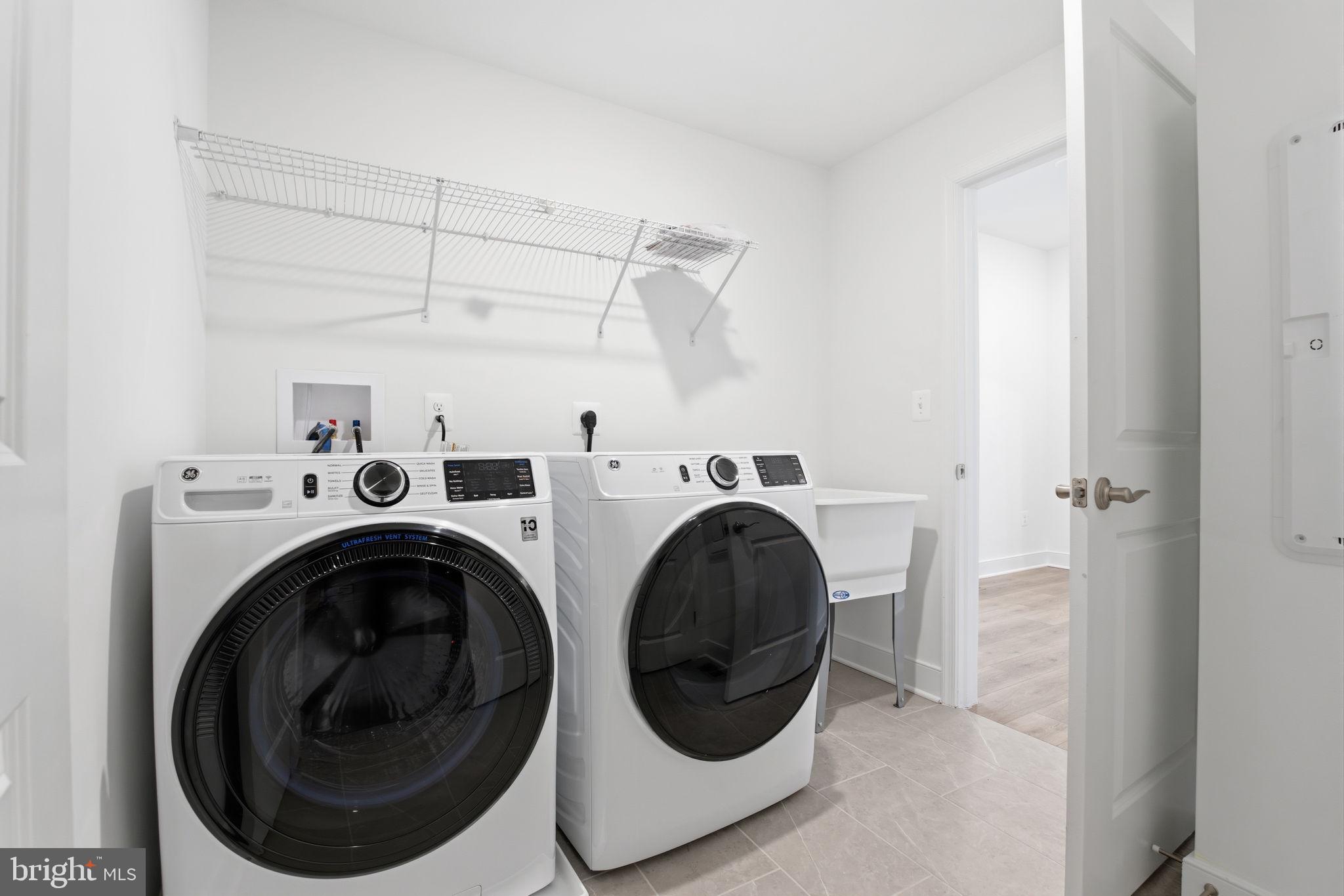 LOCKE LANDING - Residential