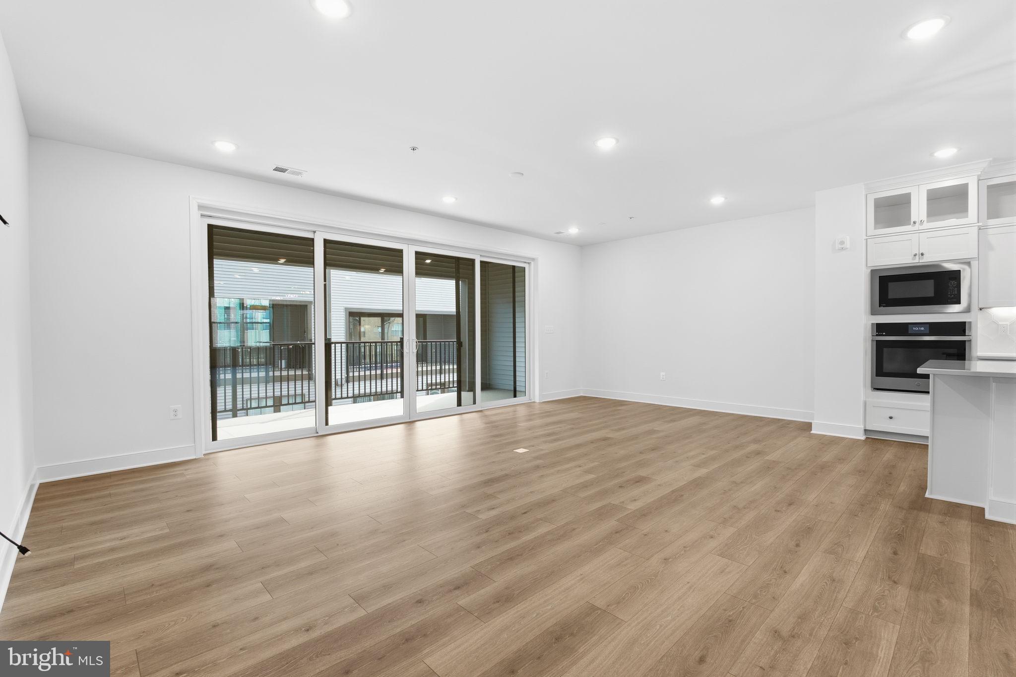 LOCKE LANDING - Residential