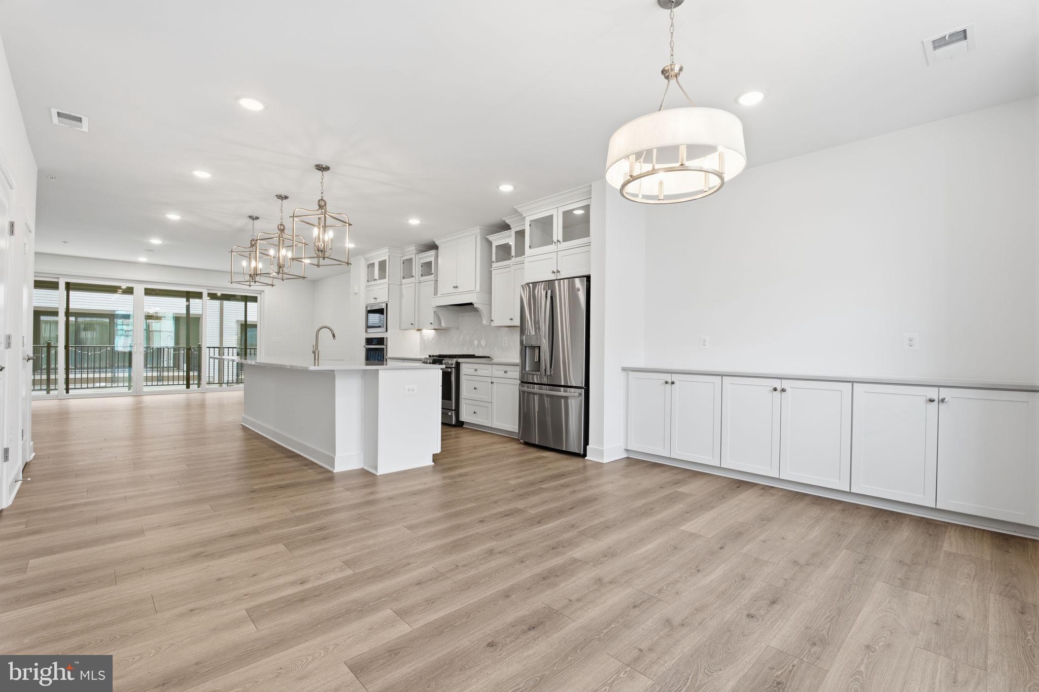 LOCKE LANDING - Residential