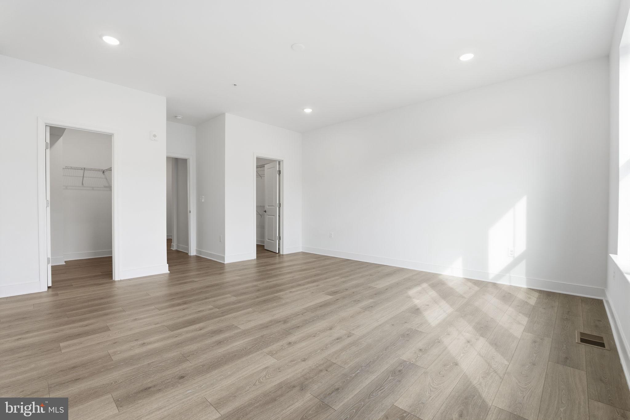 LOCKE LANDING - Residential