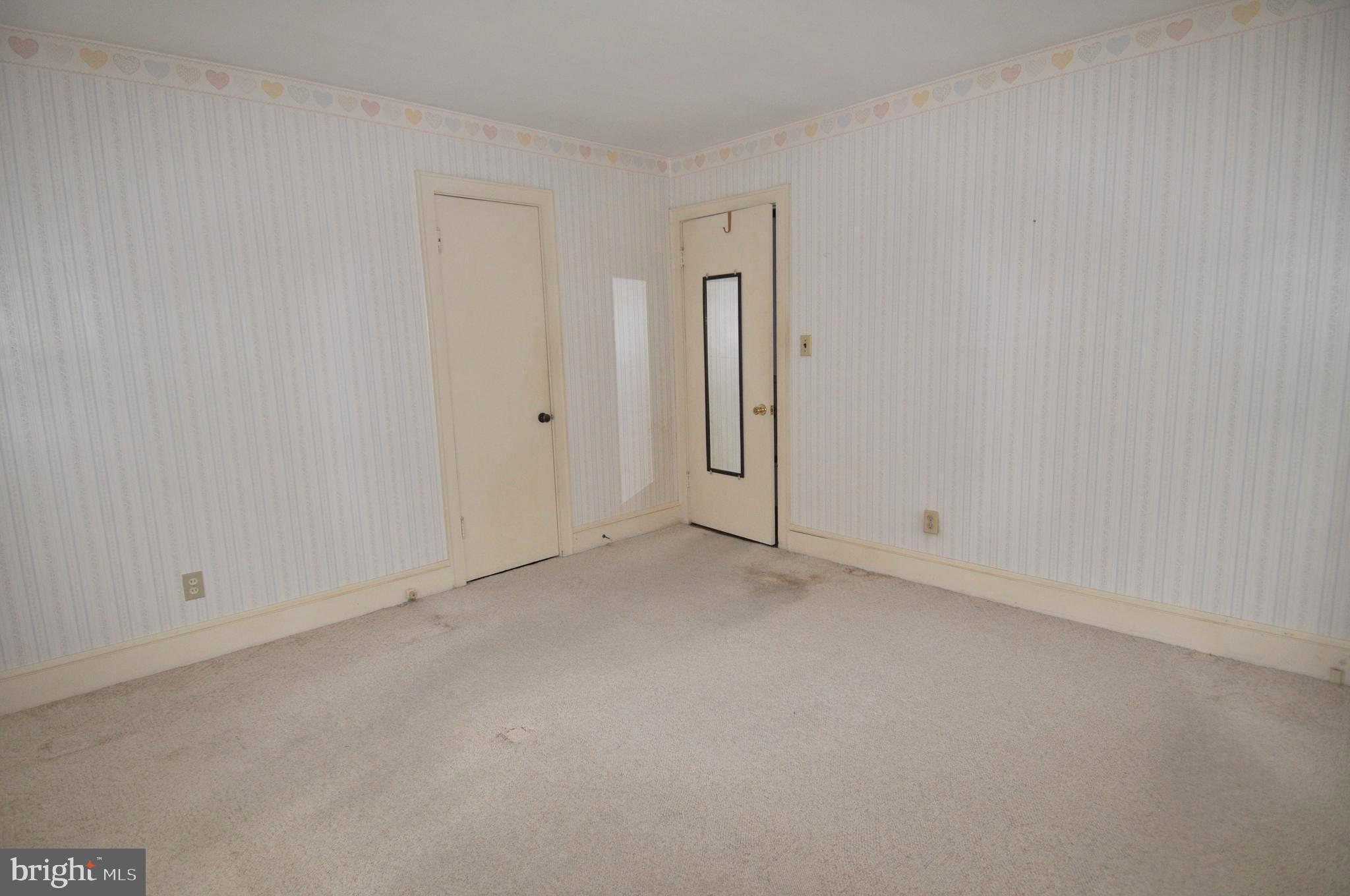 WINTER QUARTERS - Residential